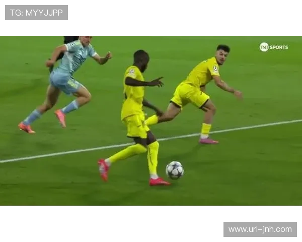 比利亚雷亚尔主场惊险逆转皇家贝蒂斯三比二上演进球大战